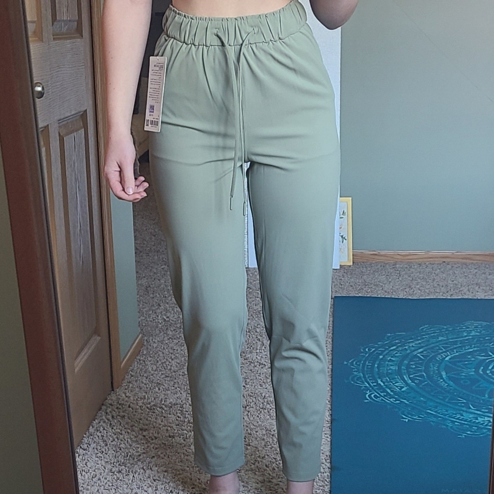 Lululemon Keep Moving 7/8 high rise pant rosemary